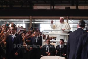 Le Pape en visite a Palexpo a Geneve.