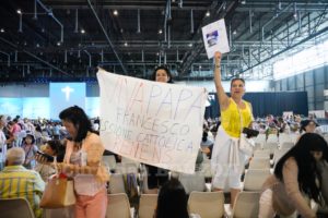 Le Pape en visite a Palexpo a Geneve.