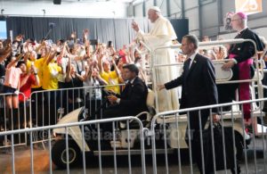 Le Pape en visite a Palexpo a Geneve.