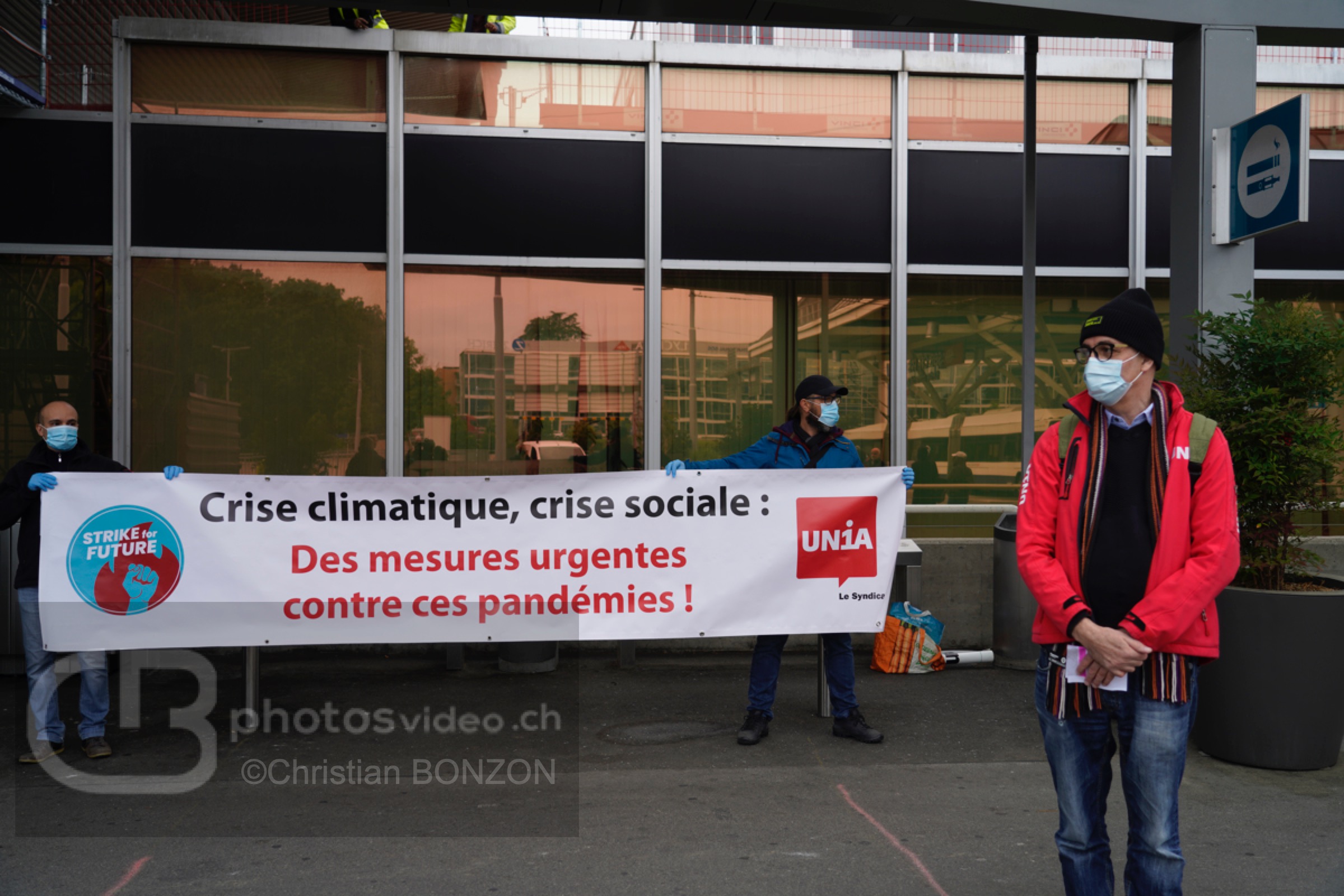 uniacriswcliamtique001