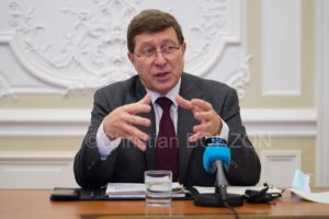 Confpresseconfinement020