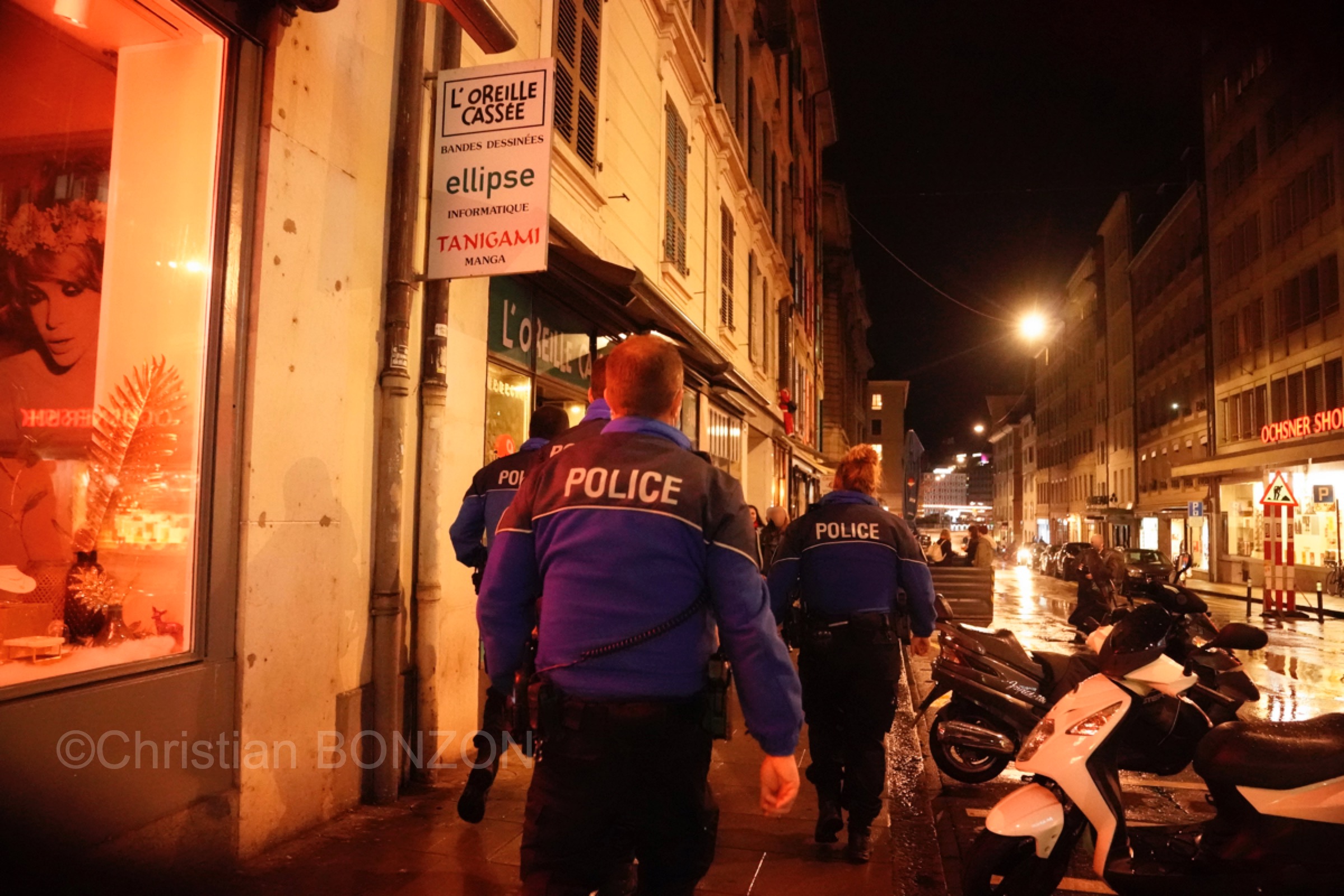 23_decembre2020_immesion040police