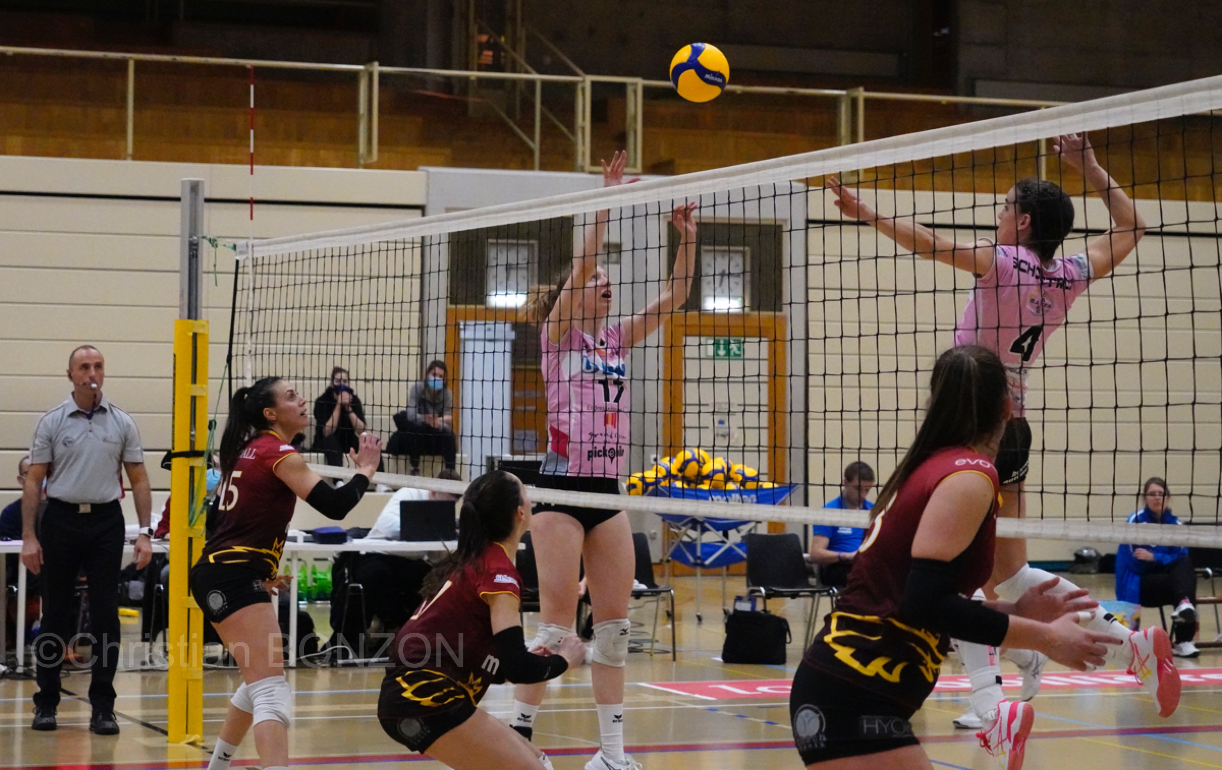 volleyfem12dec029