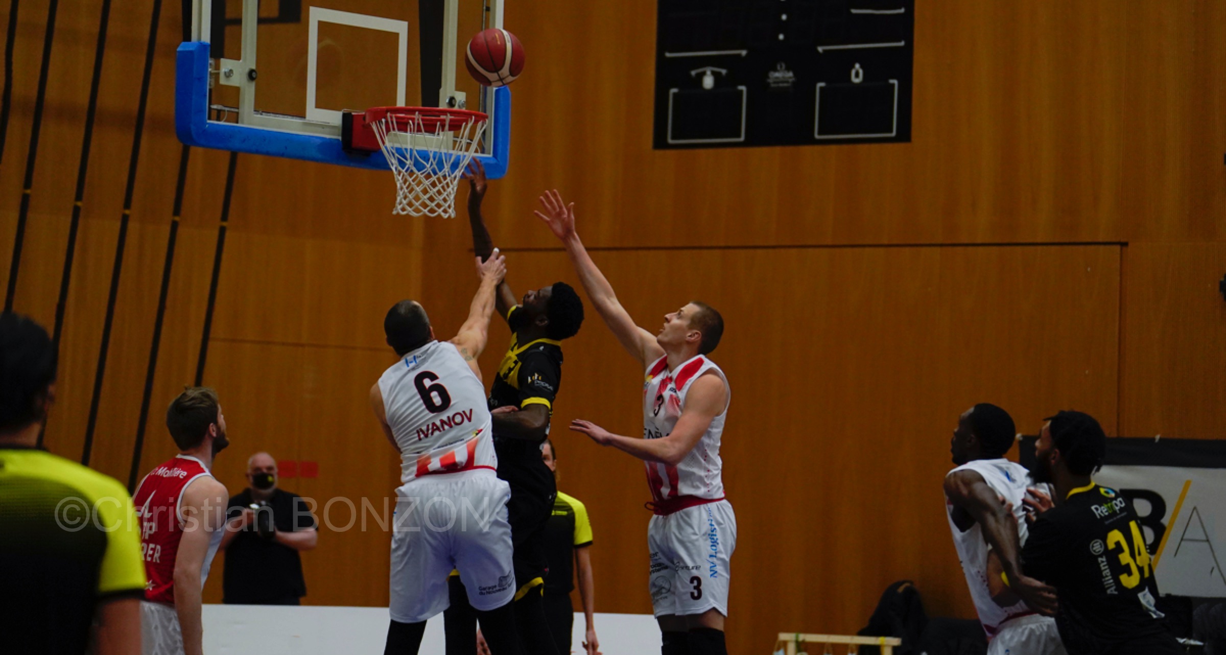 BMatchBasketMontheyLions081