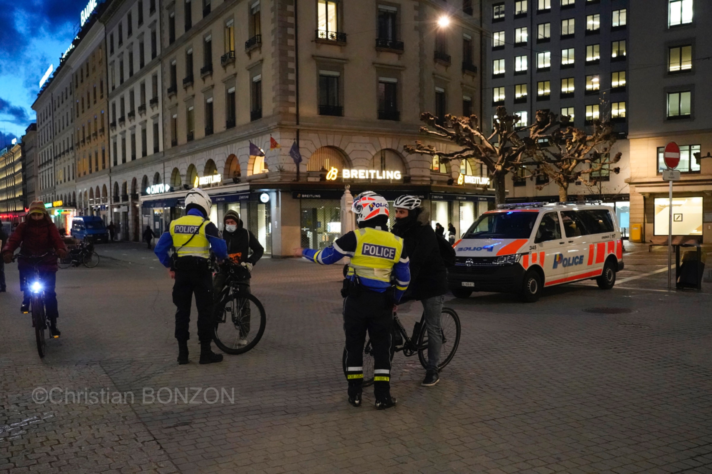 policecontrolevelo028