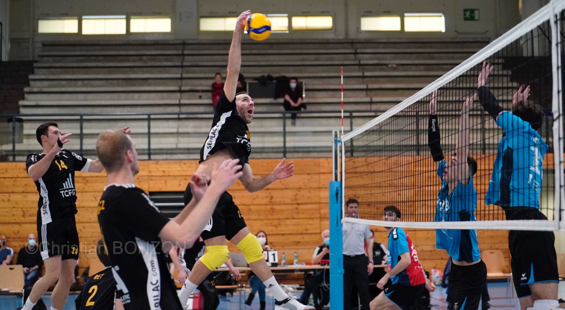 ChenoisGenve026e_VolleyTracktorVolleyBasel