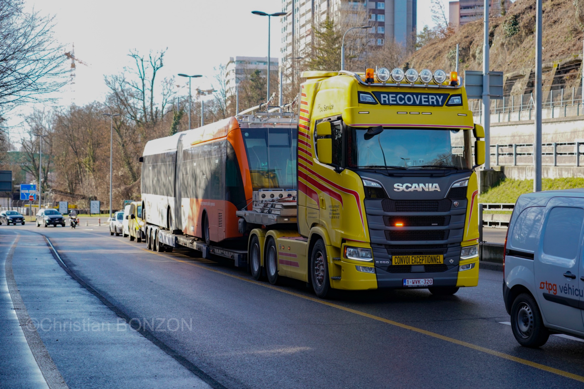 Trolleybus_Vanhool007