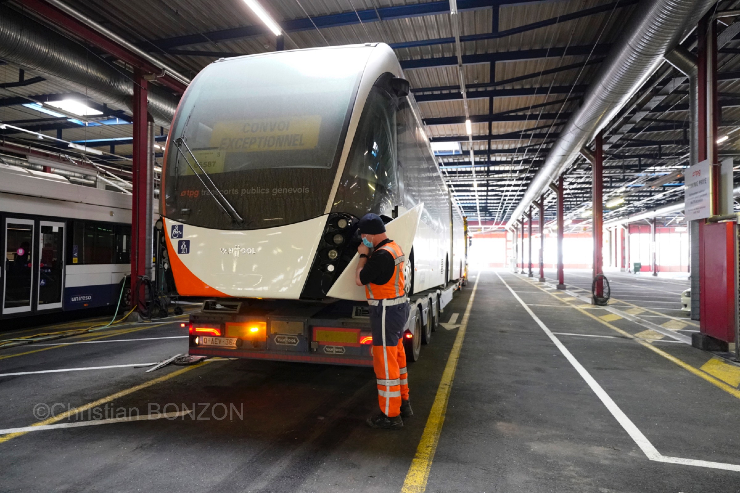 Trolleybus_Vanhool020