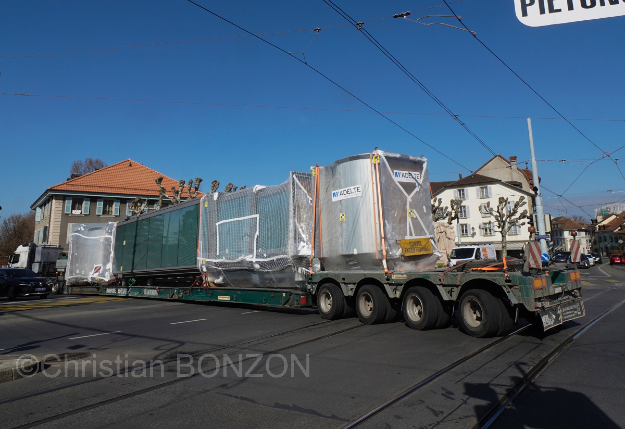 convoi_special_aeroport041