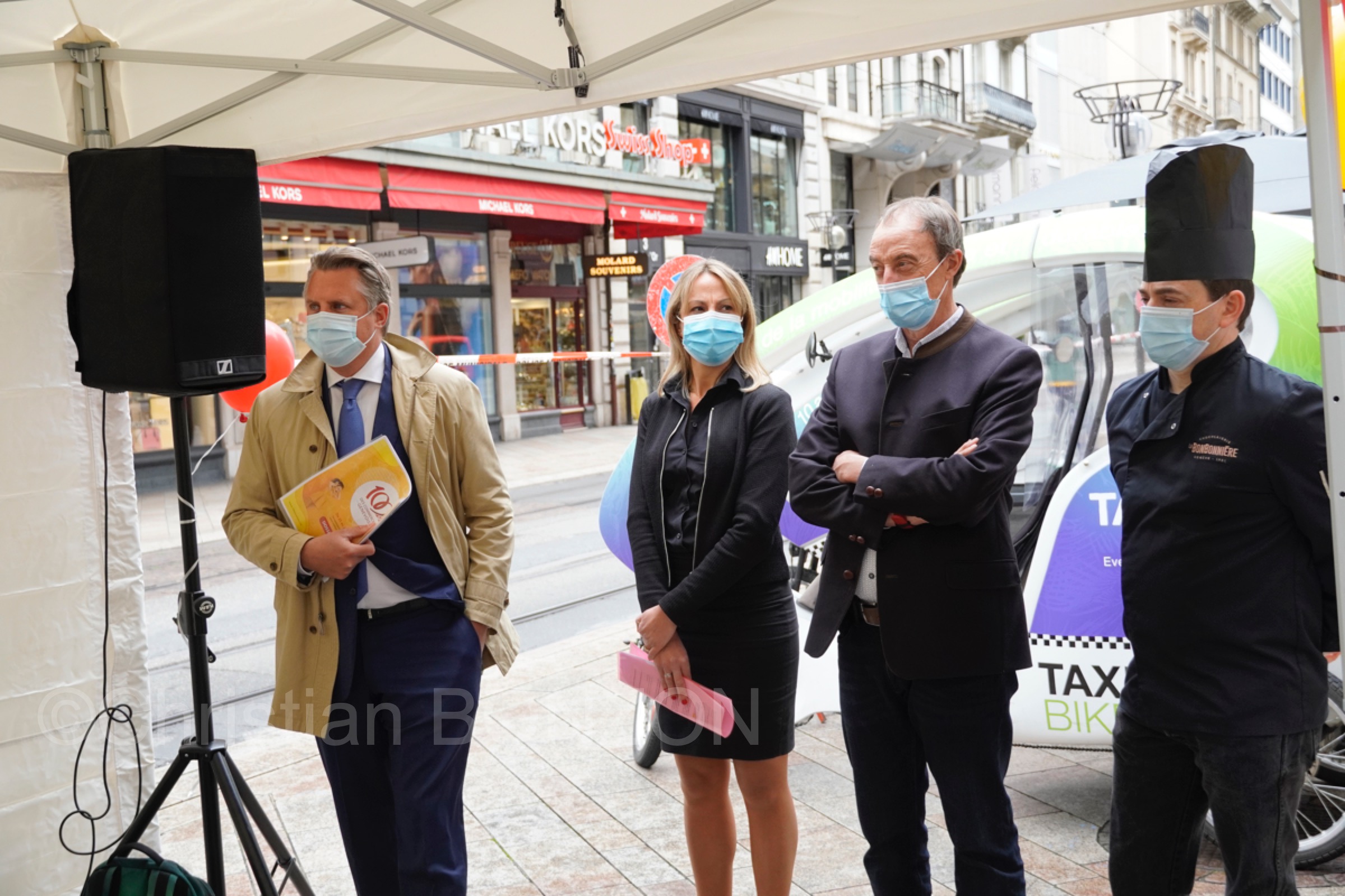 100ans-commerces023