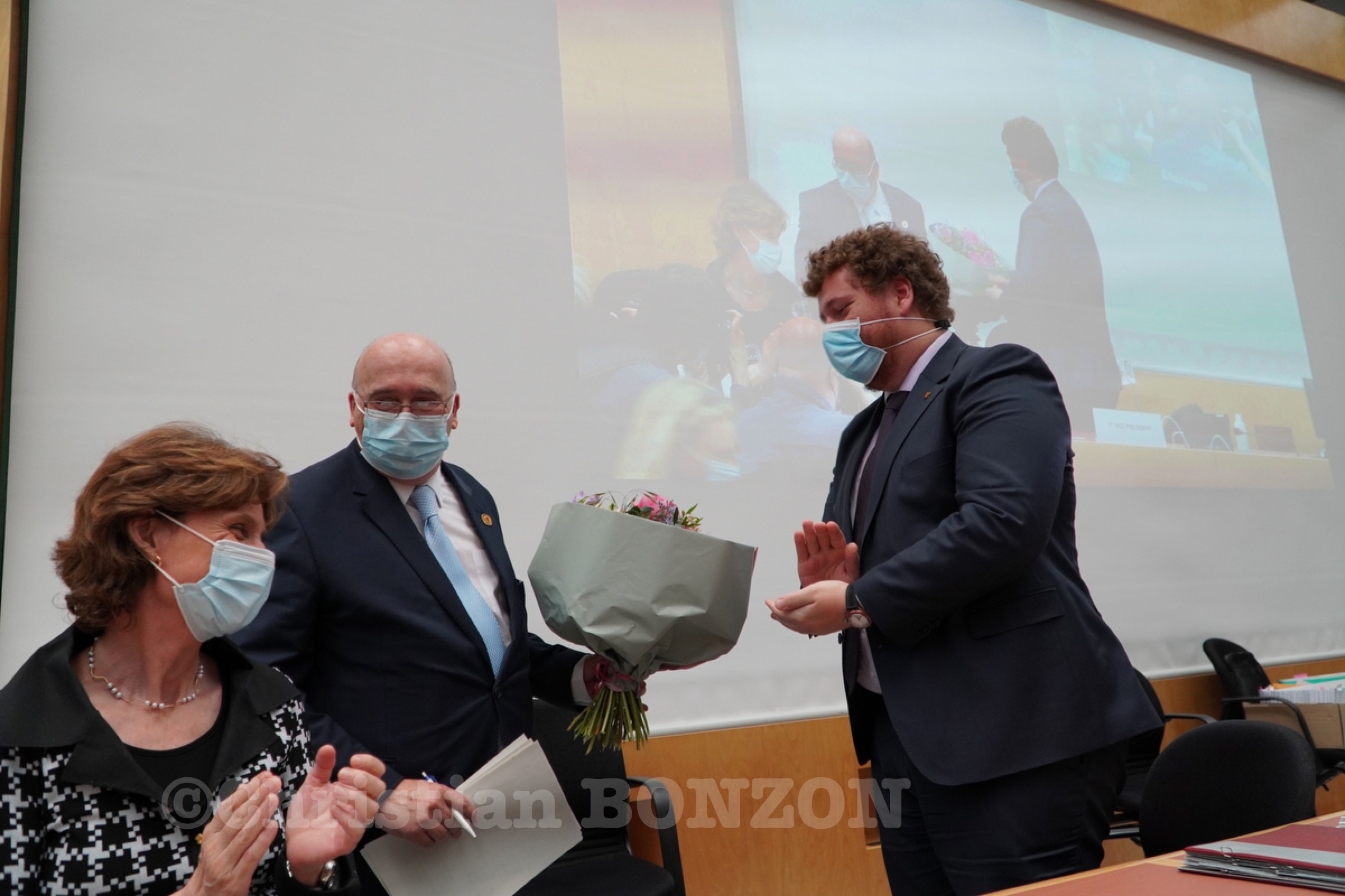 villenouveuapresident015