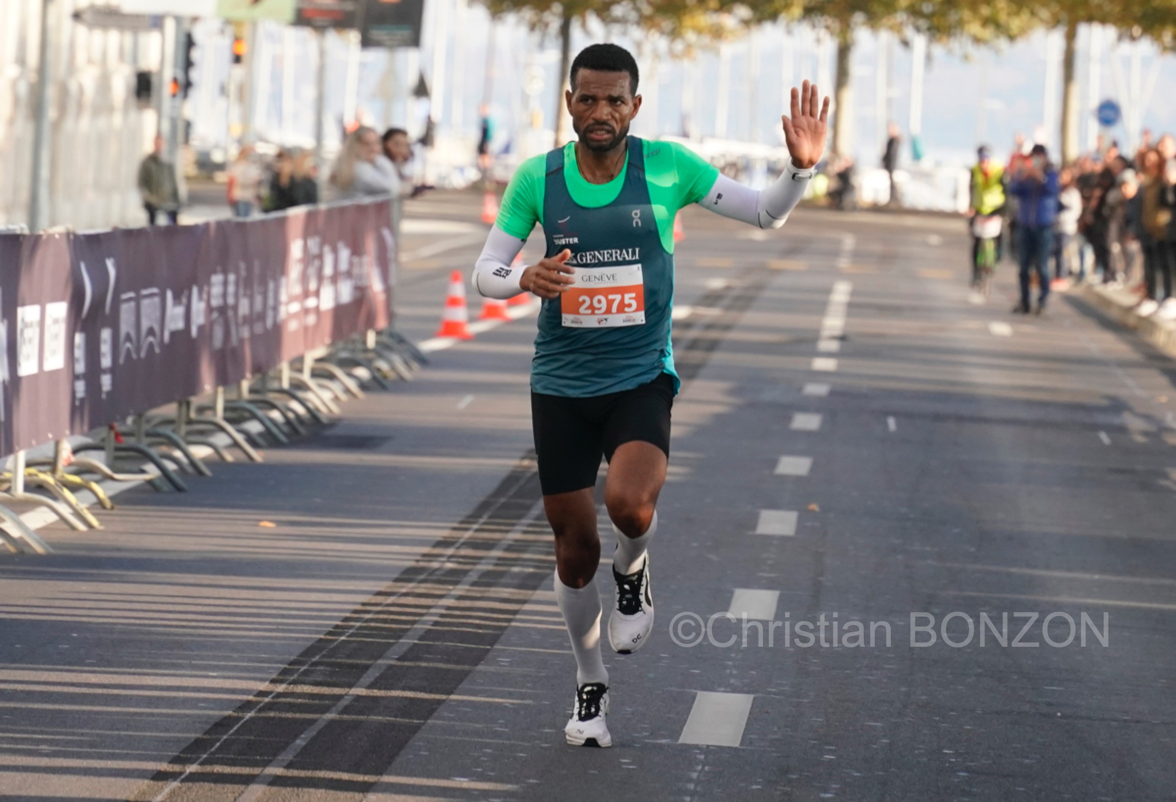 20kmGeneveAeroportz061