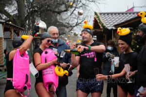 chiensNoel19decCoupeNoel135