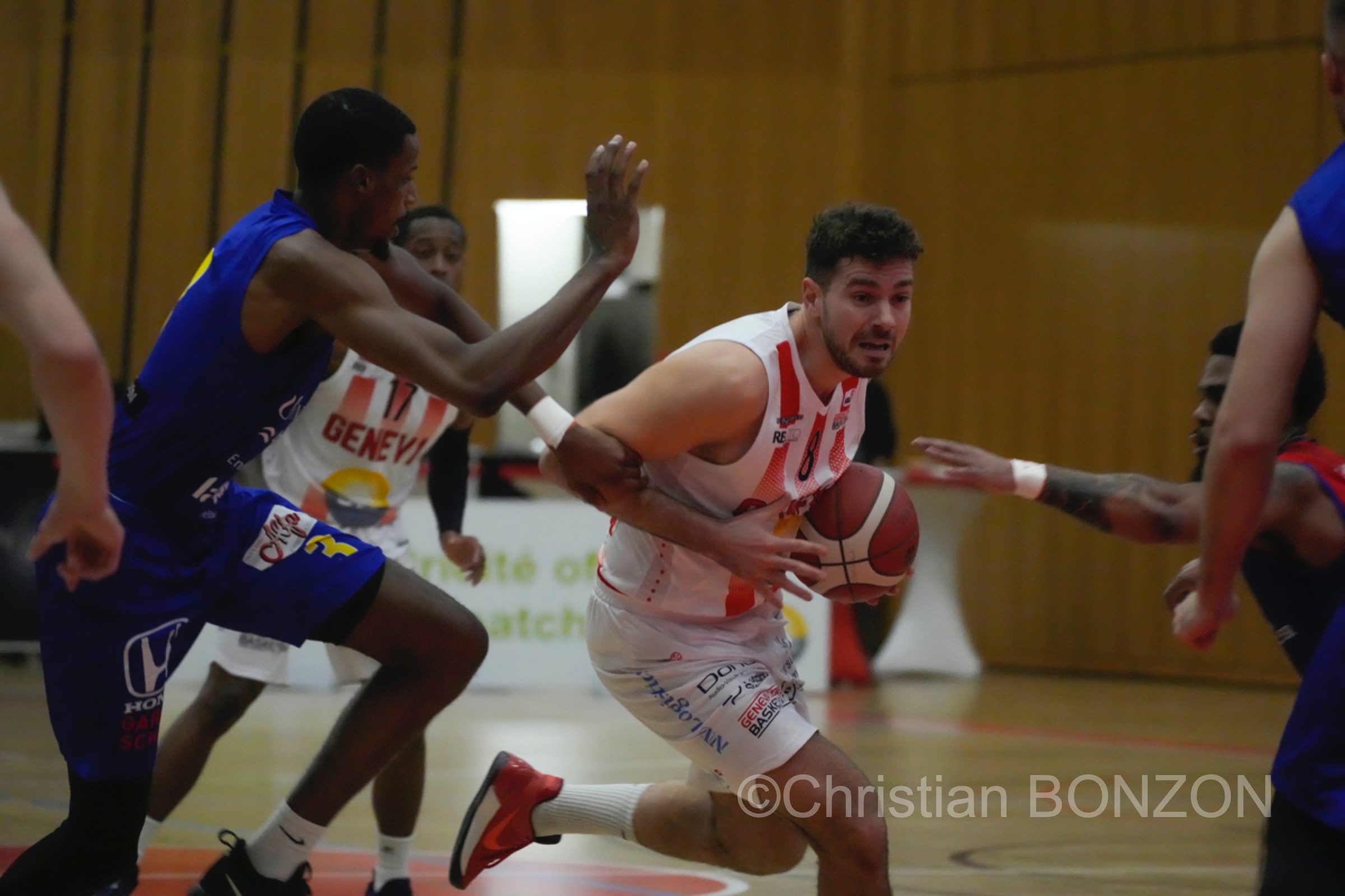 19fev006basket
