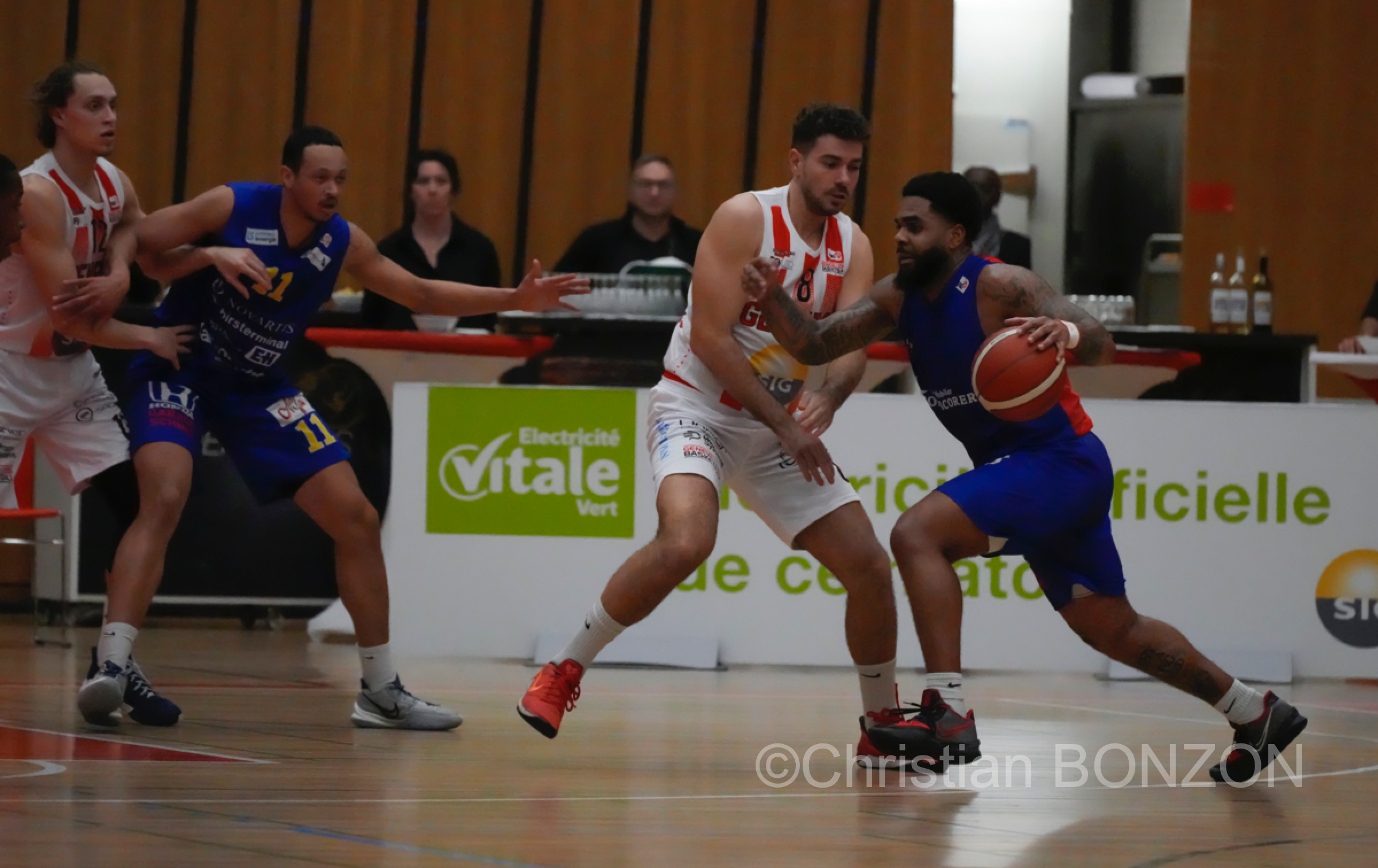 19fev031basket