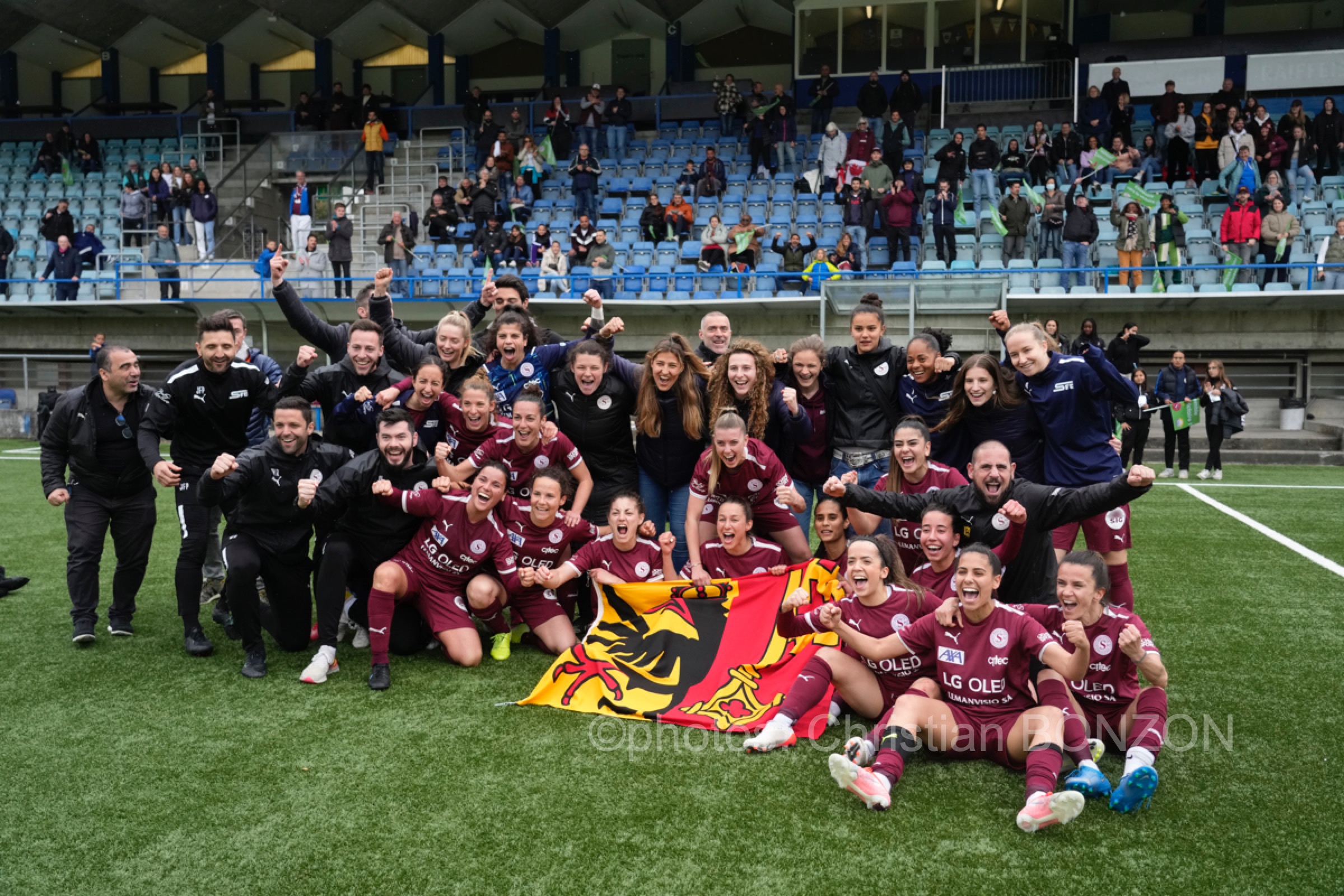 foot_feminin_ser041vette