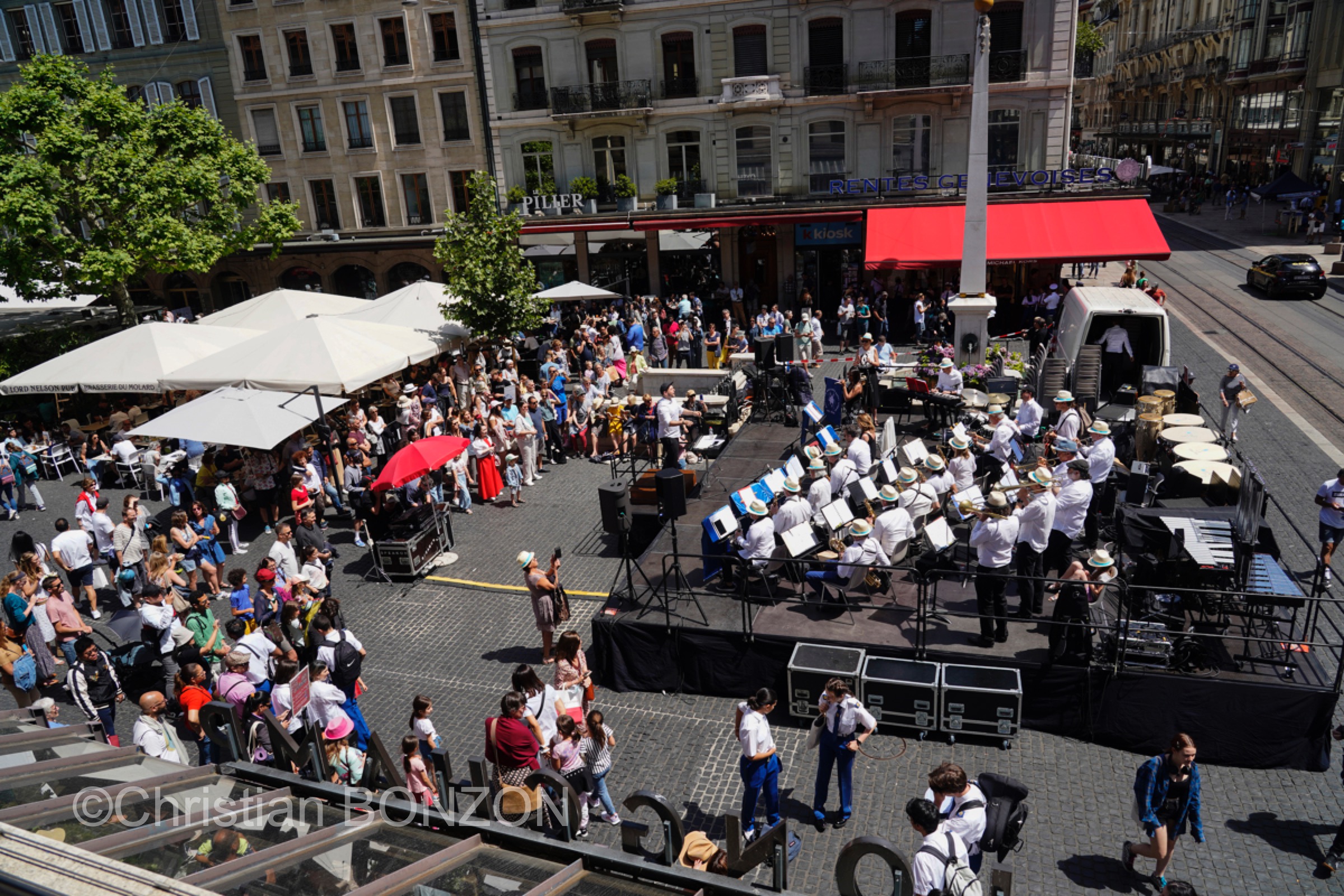 en_fanfare004