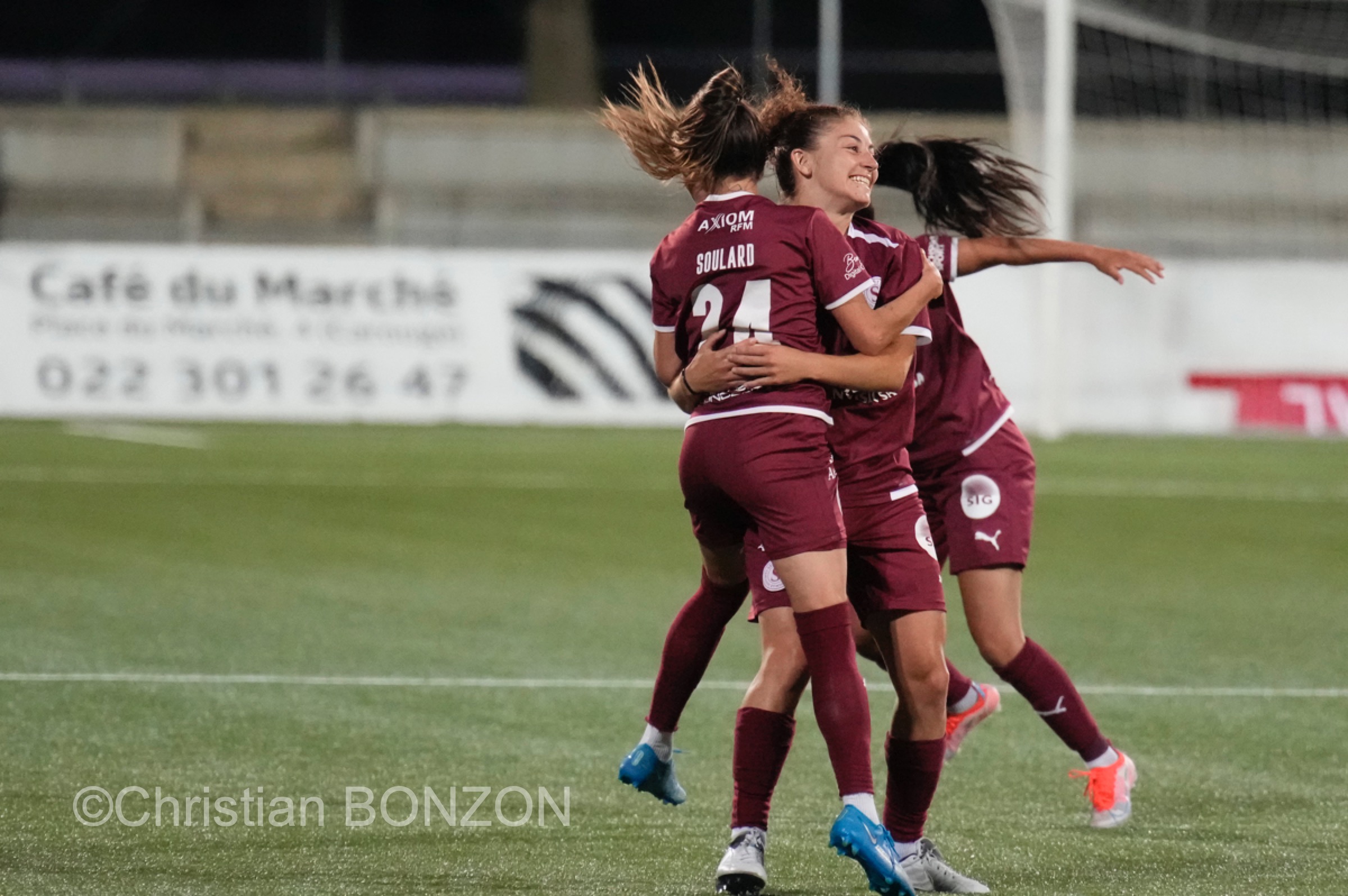 𝗦𝗲𝗿𝘃𝗲𝘁𝘁𝗲𝗙𝗖𝗖𝗙_𝗙𝗖 𝗕ale_foot_feminin040