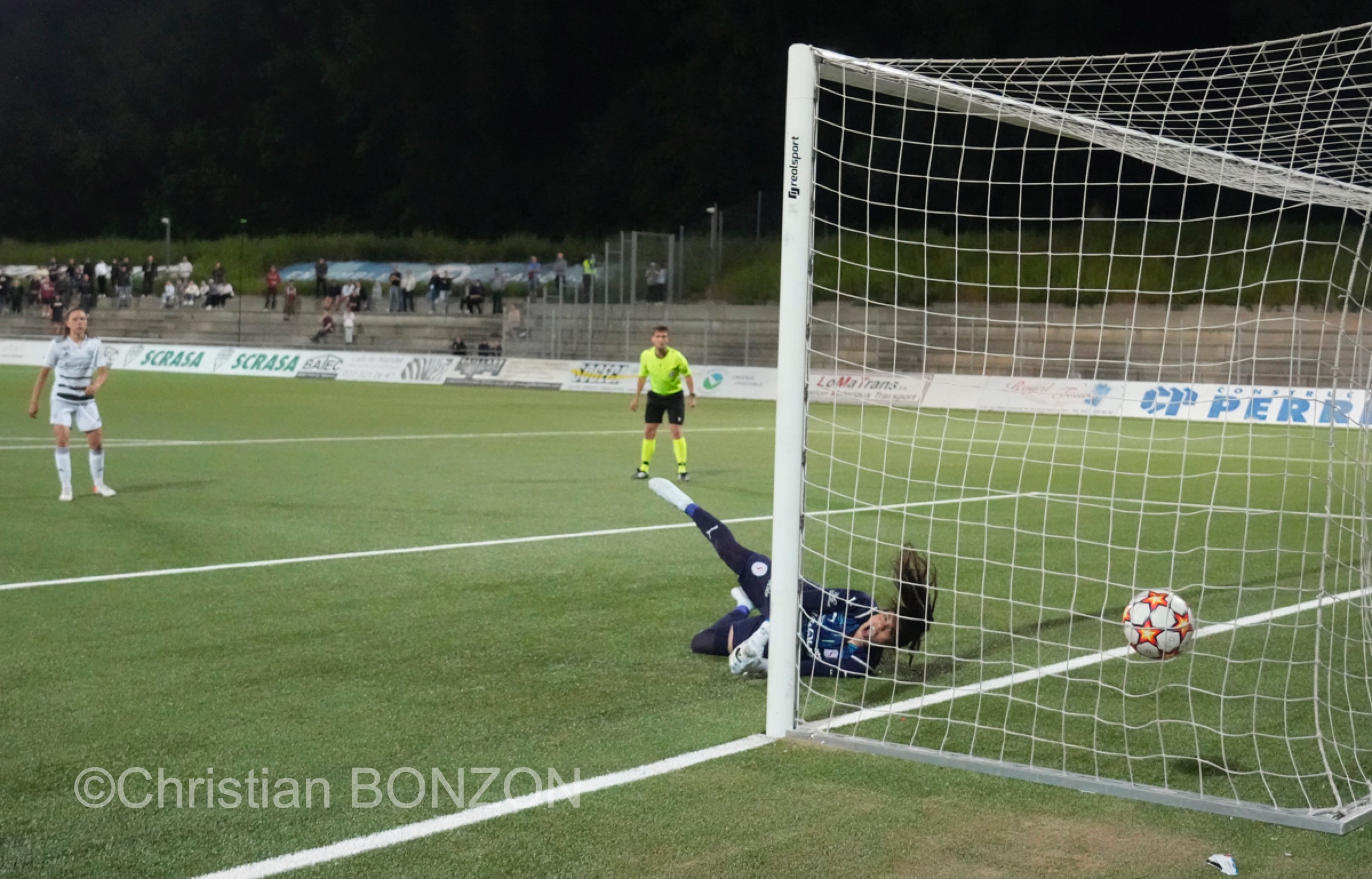 𝗦𝗲𝗿𝘃𝗲𝘁𝘁𝗲𝗙𝗖𝗖𝗙_𝗙𝗖 𝗕ale_foot_feminin046