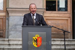 Uni_Bastions_premier_coup_de_pioche004