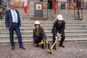 Uni_Bastions_premier_coup_de_pioche008