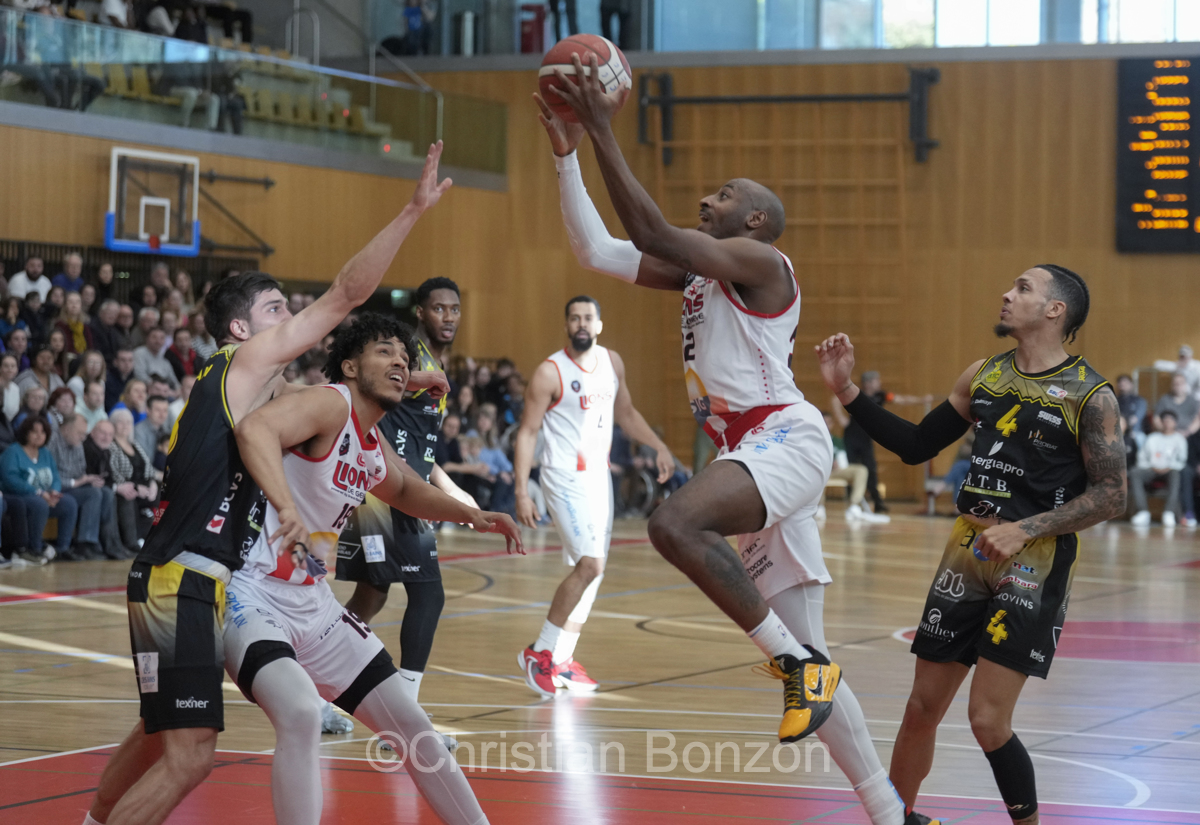 Lions de Geneve face au BBC Monthey