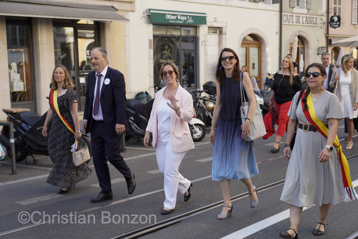 Tram_Carouge_politiques017