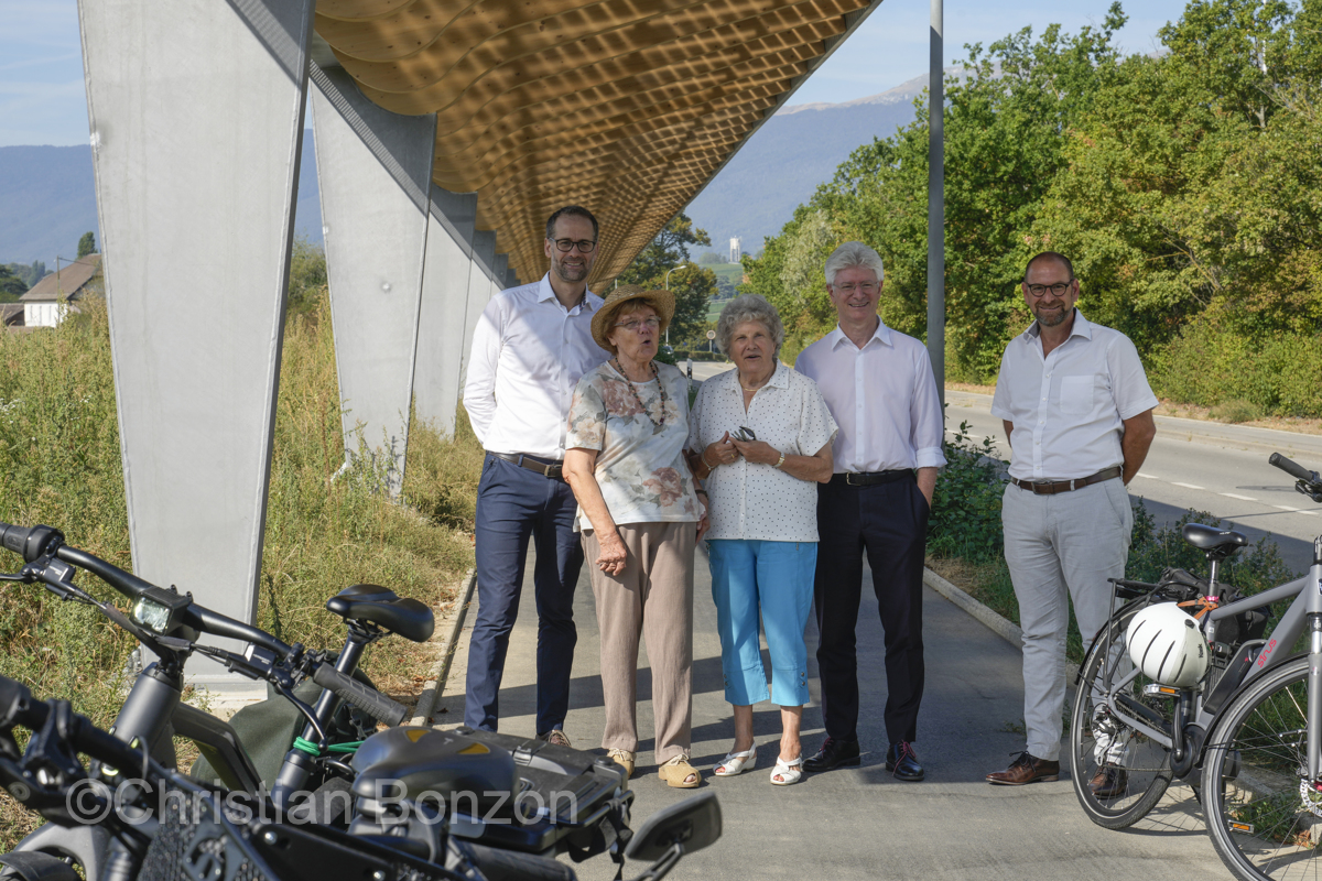 Premiere piste cyclable de Suisse _« Solar Horizon »_