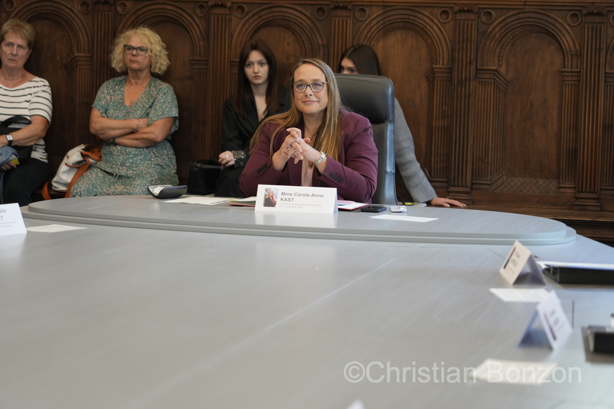 Seance fictive du Conseil dÕEtat par Madame Carole Anne-kast Conseillre dÕEtat