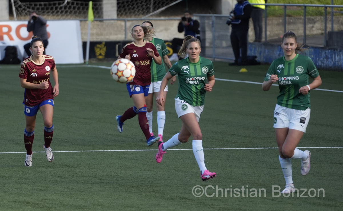 Servette Football Club Chenois Fminin FC Saint-Gall (2-1) Stade de la Fontenette(GE)