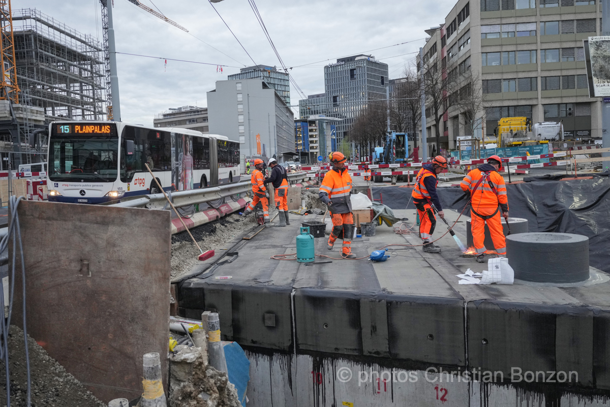 Remise a ciel ouvert de la Drize dans les secteurs Etoile et Acacias