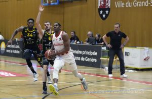 Lyons MontheyÊ(97-68)BasketSalle du Pommier Grand-Saconnex(GE)