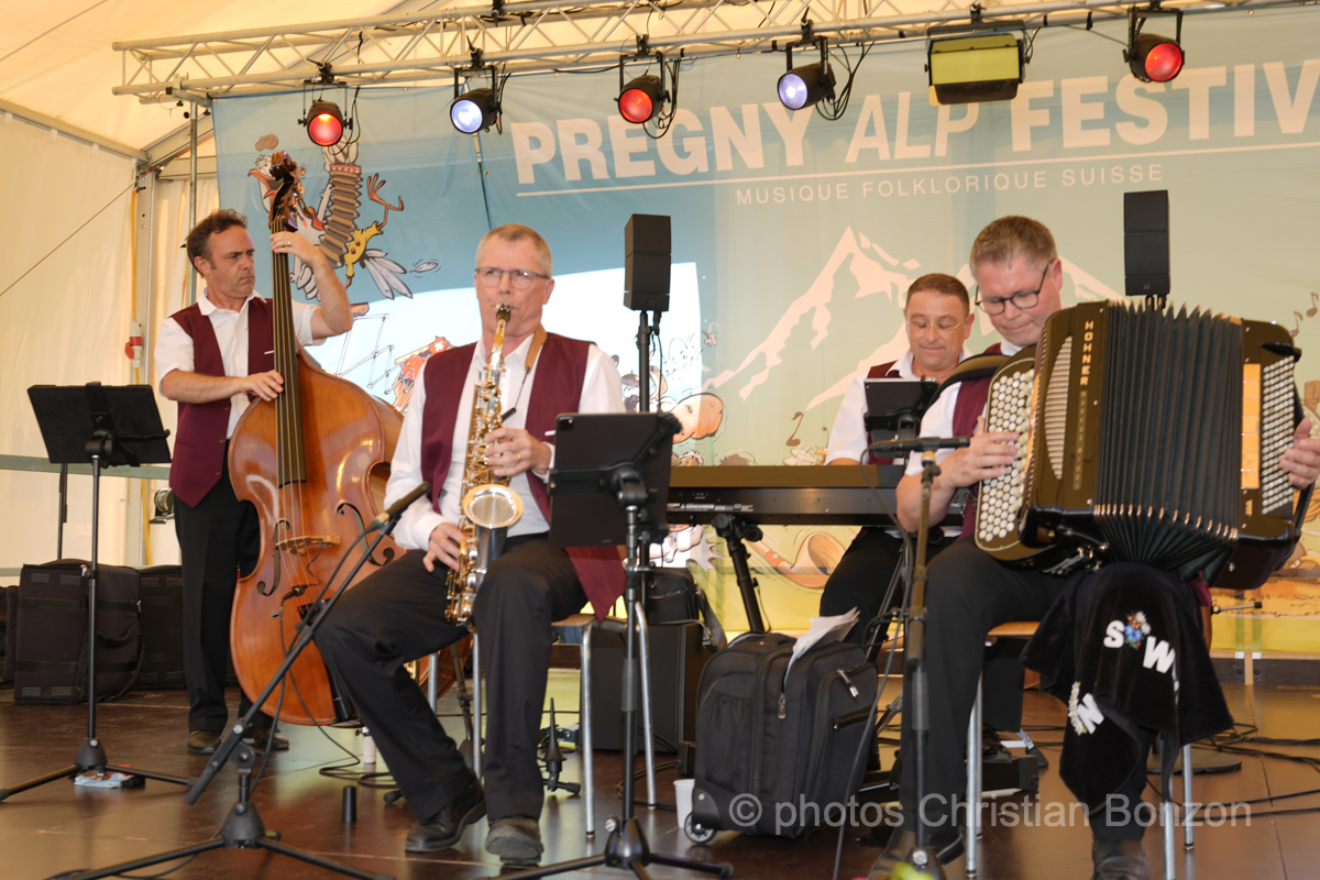 17 eme Pregny Alp Festival Chambesy le 3 aout 2024, festival de de musique folklorique