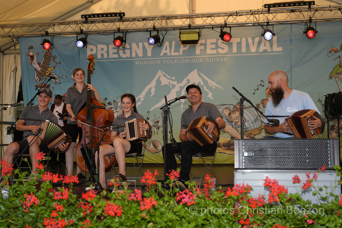 17 eme Pregny Alp Festival Chambesy le 3 aout 2024, festival de de musique folklorique