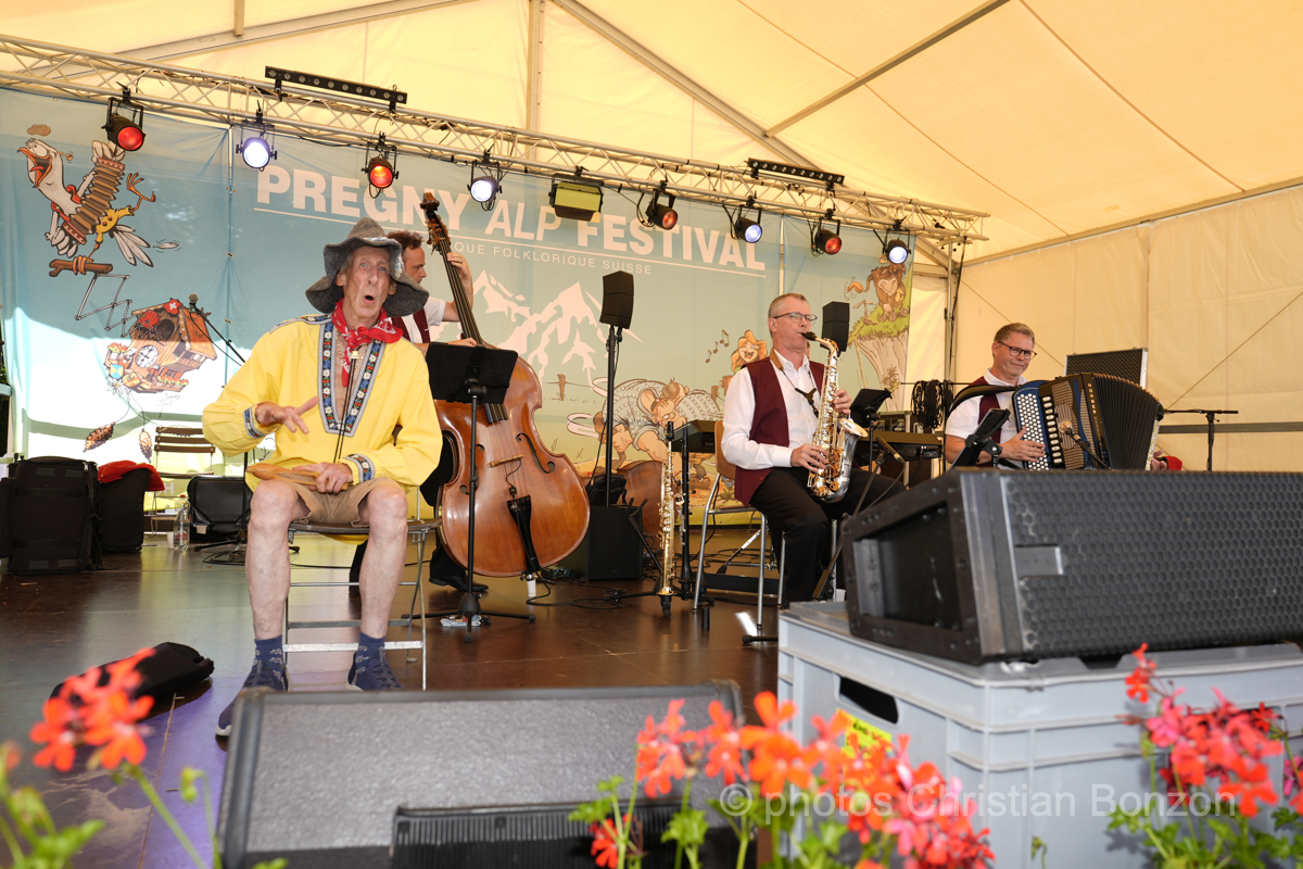 17 eme Pregny Alp Festival Chambesy le 3 aout 2024, festival de de musique folklorique