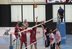 Le Genve Chnois Volleyball recevait Luc Volleyball (Lausanne) au Centre sportif de Sous-Moulin.