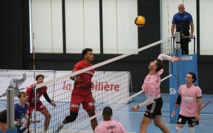 Le Genve Chnois Volleyball recevait Luc Volleyball (Lausanne) au Centre sportif de Sous-Moulin.