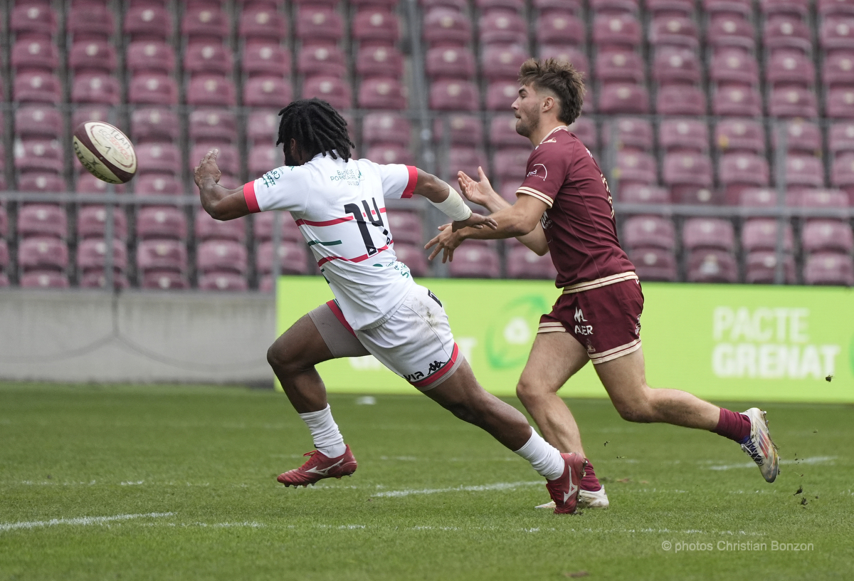 Le Servette Rugby Club recevait au Stade de la Praille (Genve) le Rugby club Nmois (23-16).