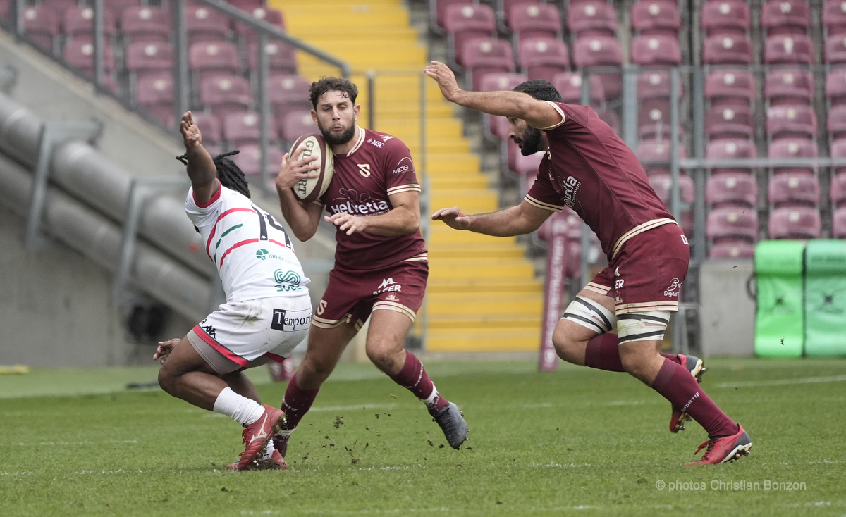 Le Servette Rugby Club recevait au Stade de la Praille (Genve) le Rugby club Nmois (23-16).