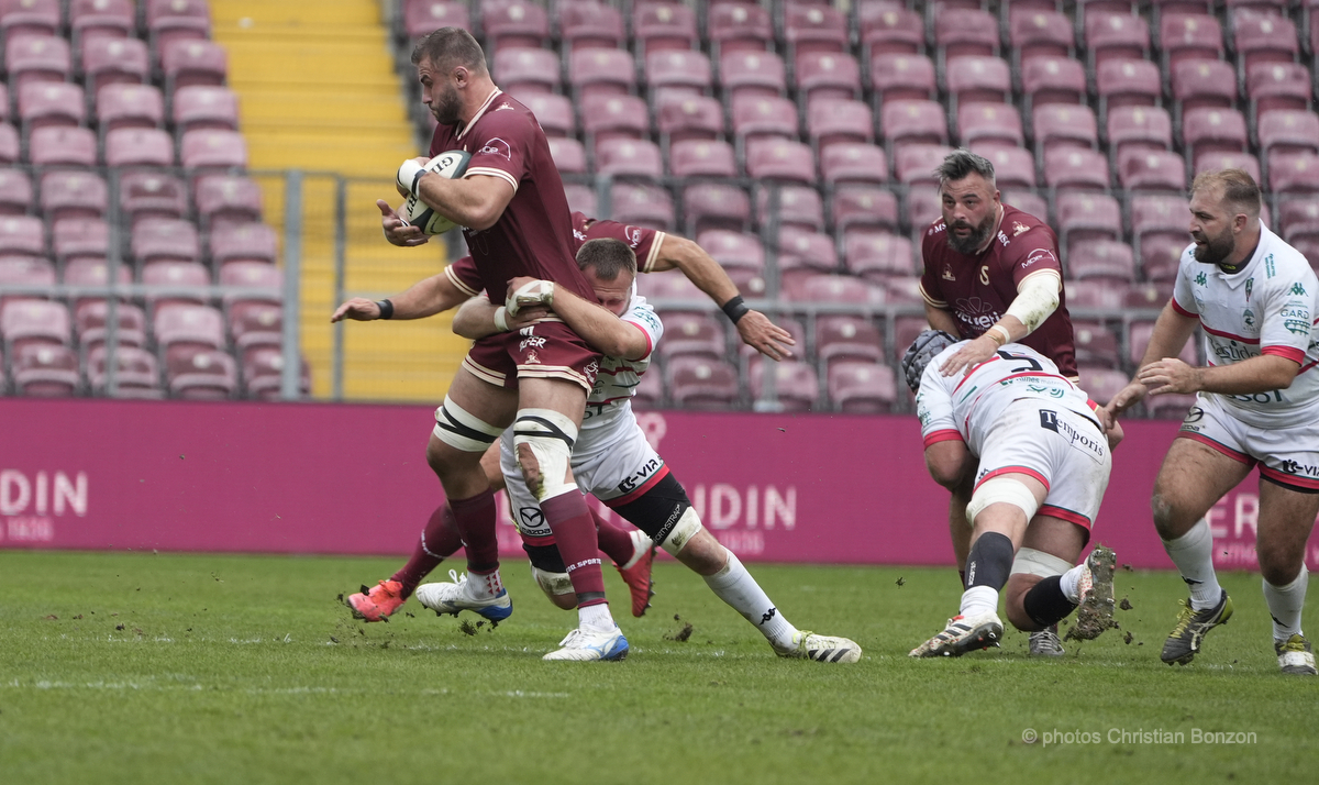Le Servette Rugby Club recevait au Stade de la Praille (Genve) le Rugby club Nmois (23-16).