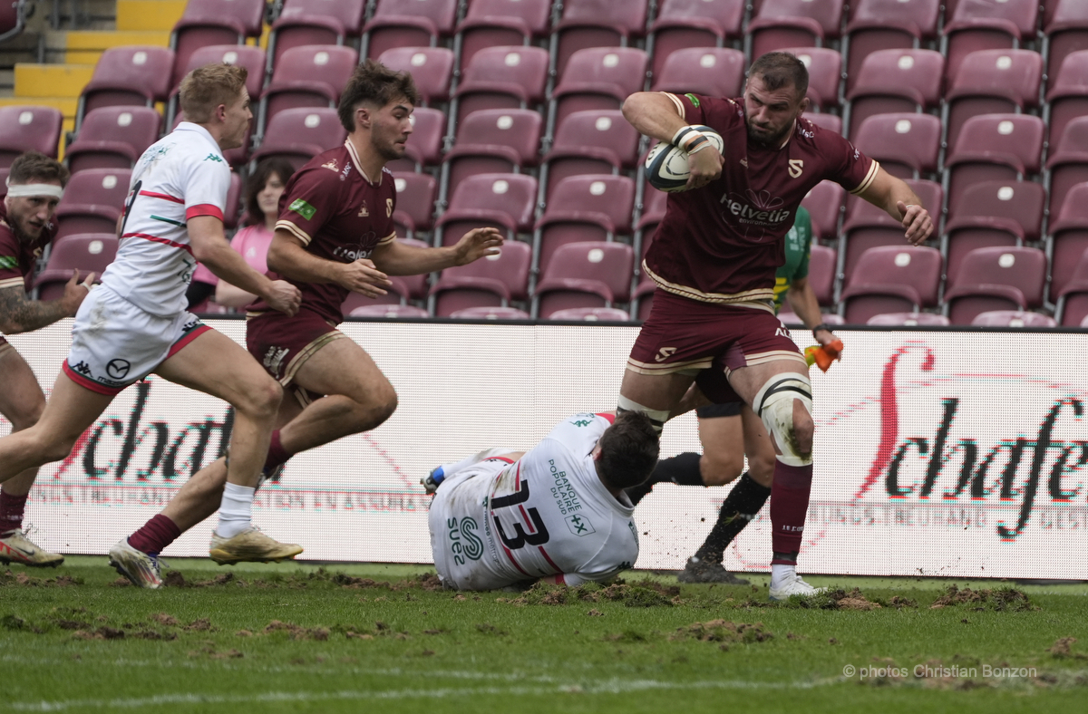 Le Servette Rugby Club recevait au Stade de la Praille (Genve) le Rugby club Nmois (23-16).