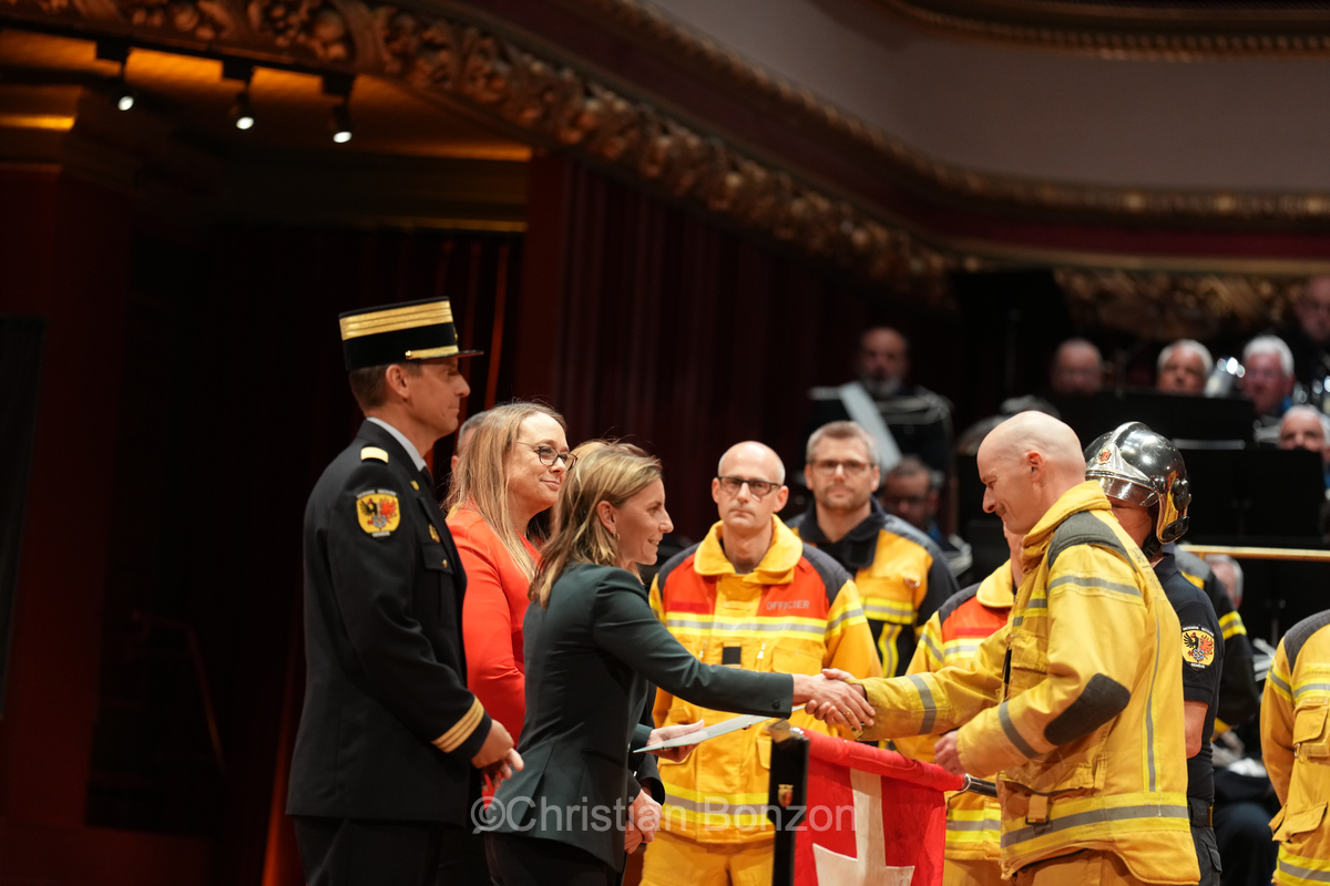 Rolex Switzerland Sail Grand Prix(SHli-Alps fte son 20eÊanniversaire  Sion(VScrmonie de remise des Brevets Fdraux de Sapeurs-Pompiers Professionnels