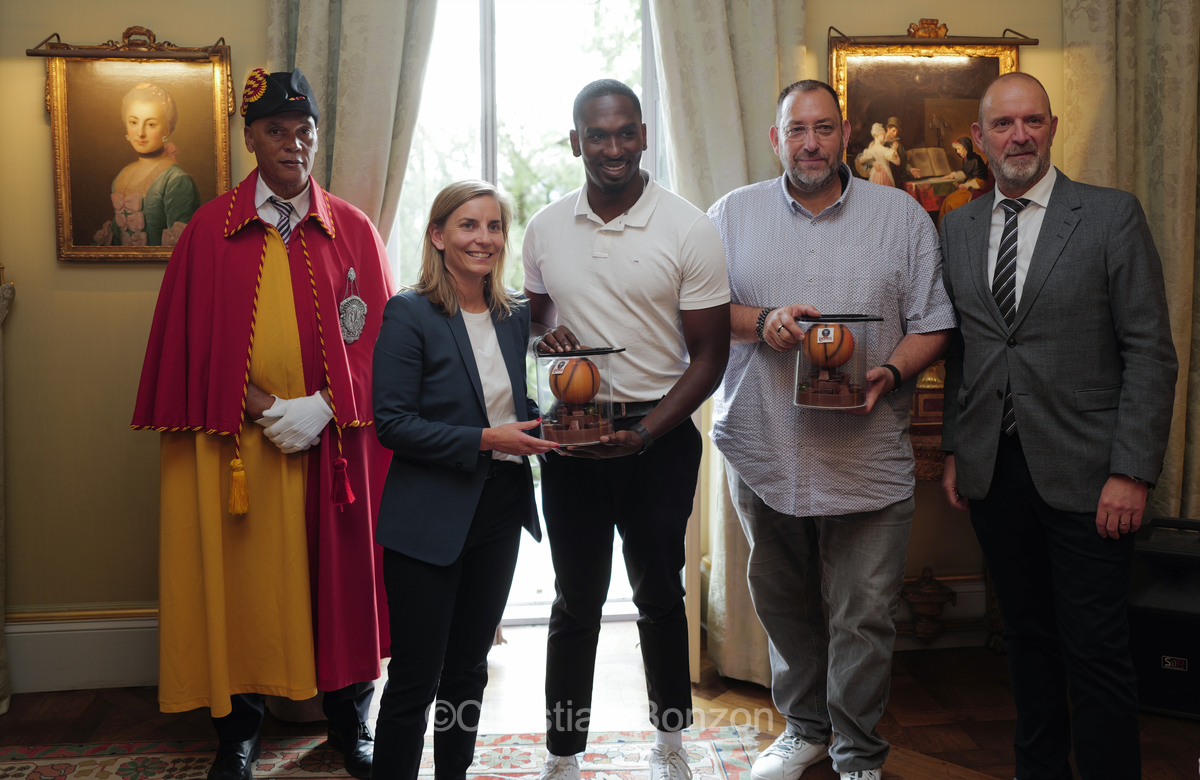 Crmonie en l'honneur des Lions de Genve,