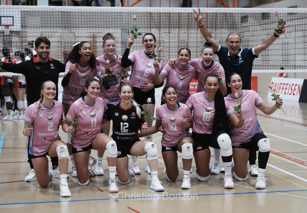 l'quipe fminine dÕInfomaniak Genve Volley