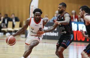 Basket Lions de Genve - Fribourg Olympic Basket (79-81)