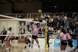 l'quipe fminine dÕInfomaniak Genve Volley