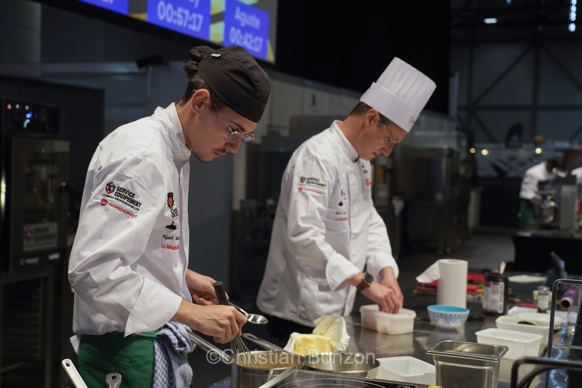 Fte MulticultureConfrence sur les relations bilatrales entre la Suisse et l'Union Europenne  Uni Dufour avec le Conseiller fdral Martin Pfister lle