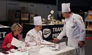 Fte MulticultureConfrence sur les relations bilatrales entre la Suisse et l'Union Europenne  Uni Dufour avec le Conseiller fdral Martin Pfister lle