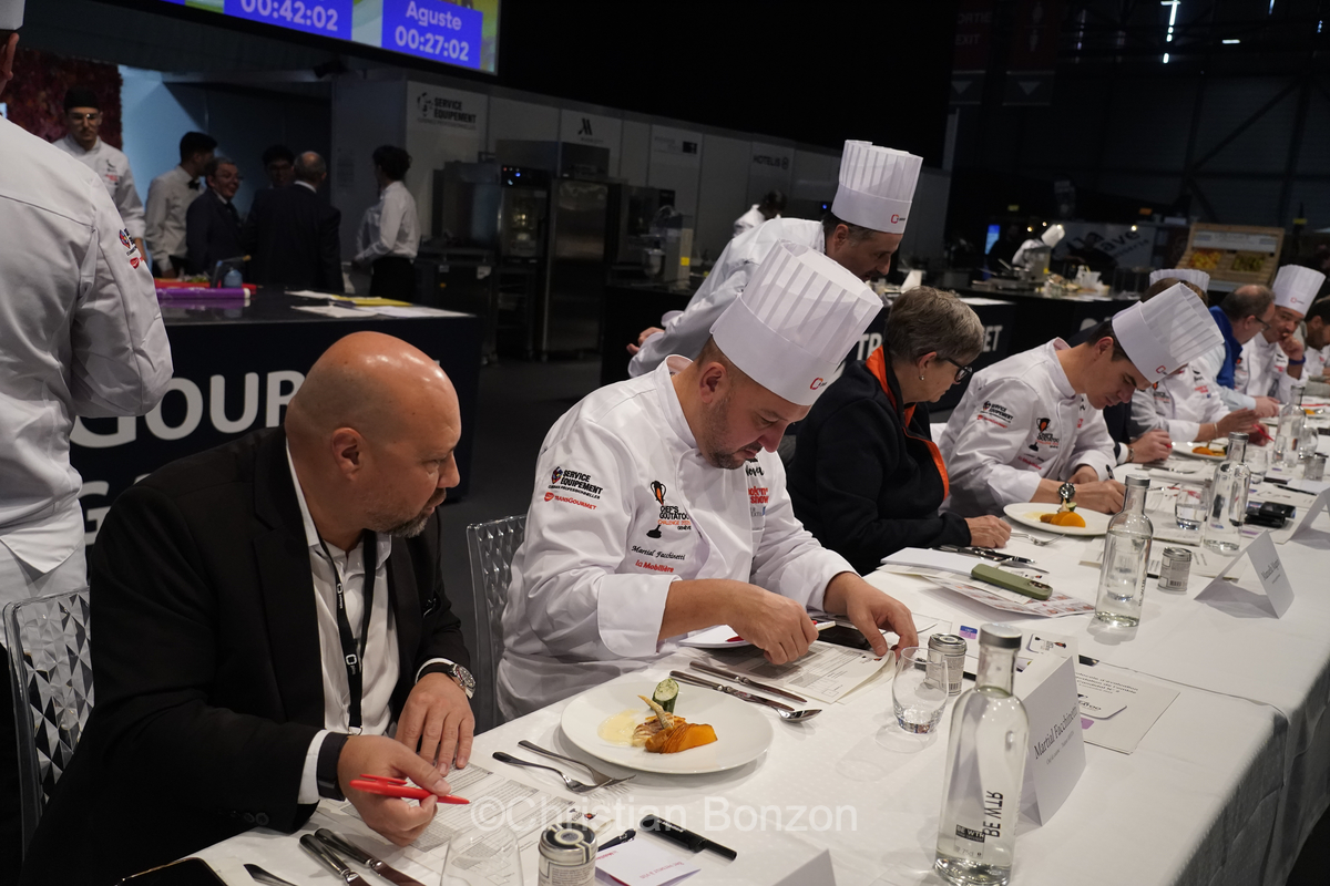 Fte MulticultureConfrence sur les relations bilatrales entre la Suisse et l'Union Europenne  Uni Dufour avec le Conseiller fdral Martin Pfister lle