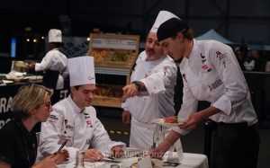 Fte MulticultureConfrence sur les relations bilatrales entre la Suisse et l'Union Europenne  Uni Dufour avec le Conseiller fdral Martin Pfister lle